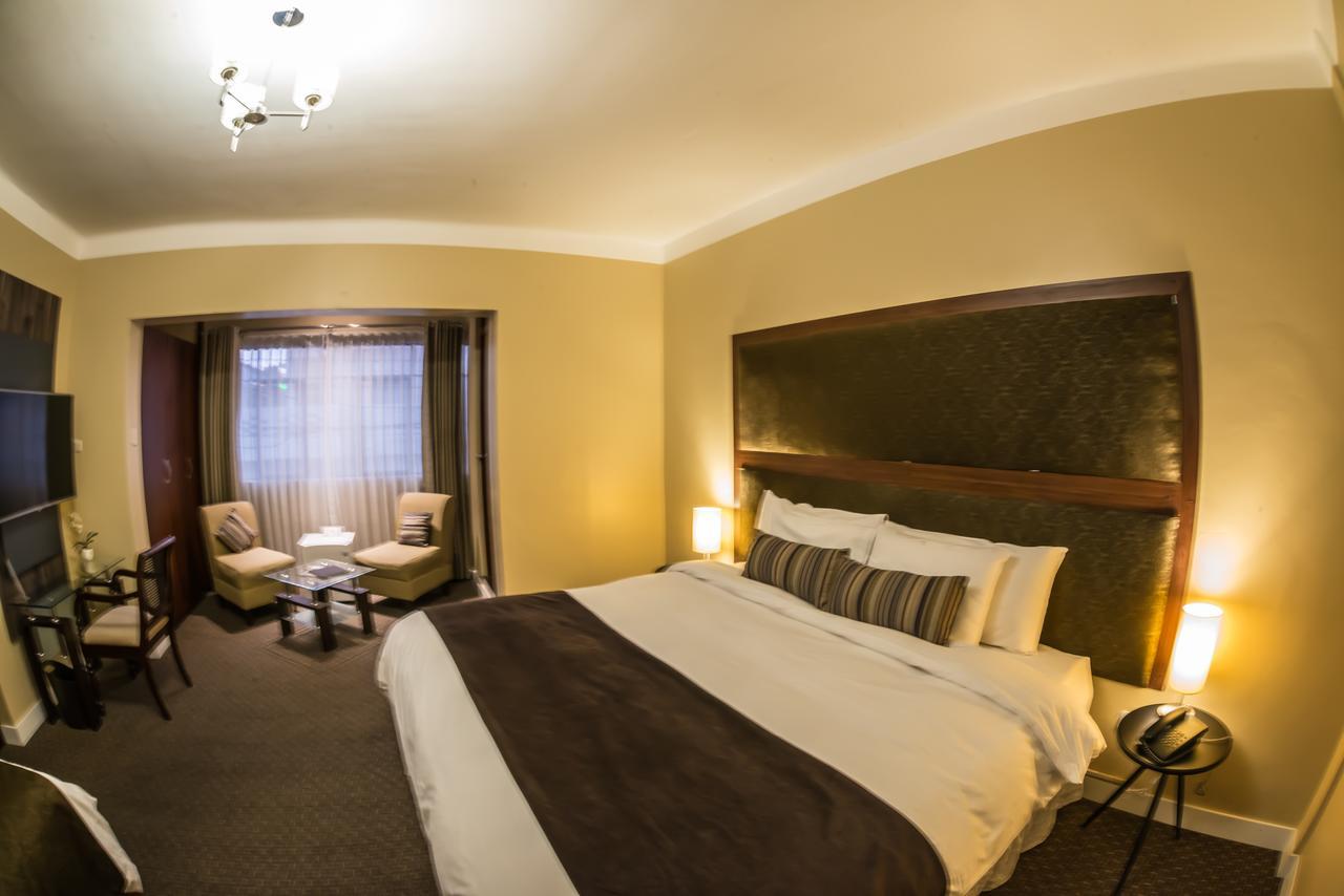 Los Leones Hotel Boutique Yanahuara Esterno foto