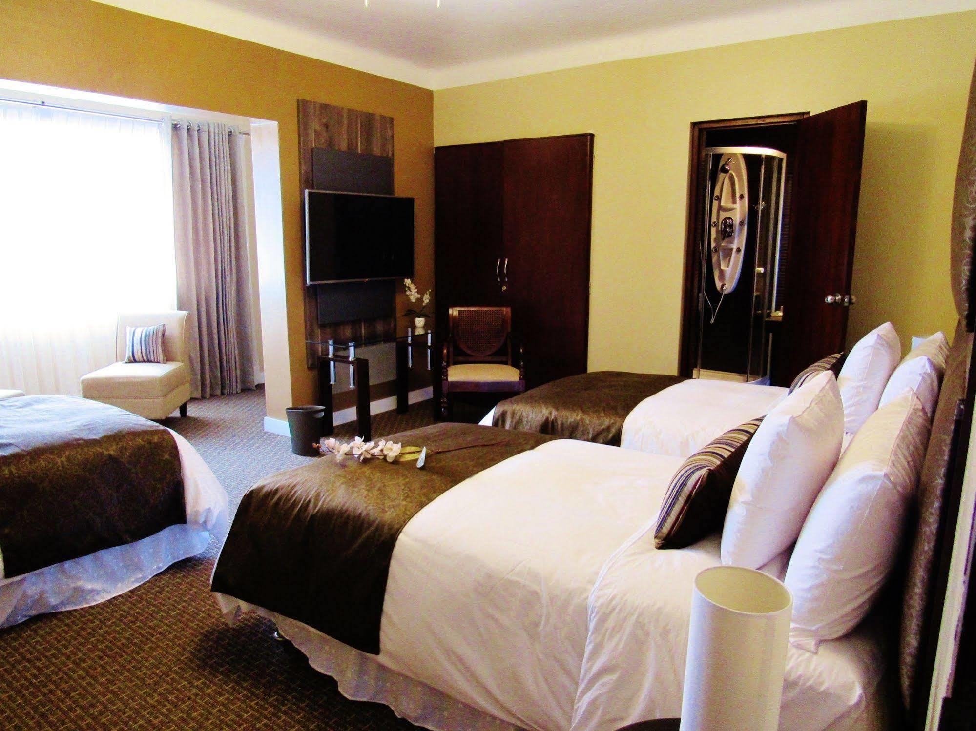 Los Leones Hotel Boutique Yanahuara Esterno foto